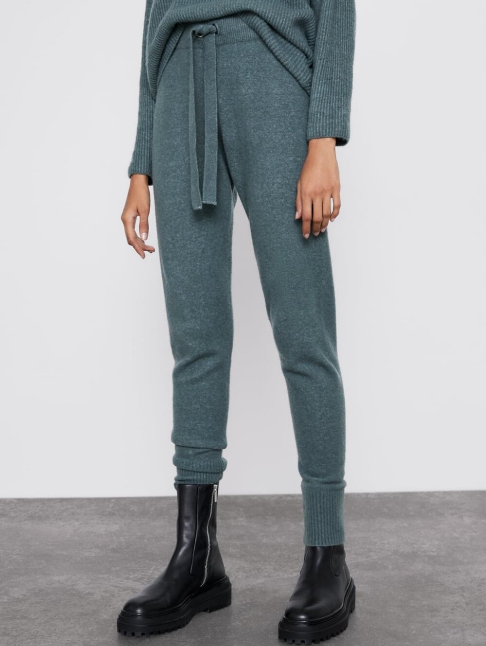 Zara Sweater Knit High Rise Jogger Trousers in Sage Green Size M